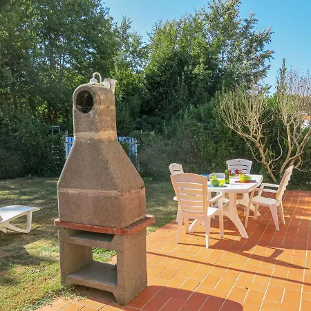 Holiday home Les Franches Dolus-d'Oleron